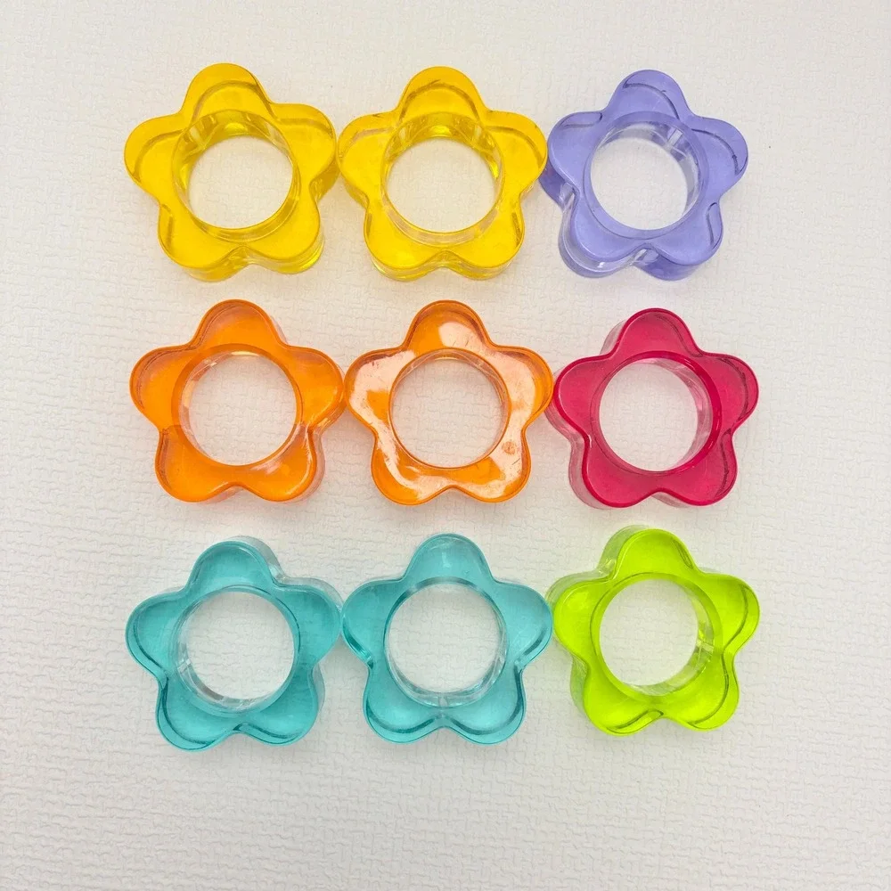 Vintage Napkin Rings Acrylic Apple and Flower Lot 17pc Clear Multicolor